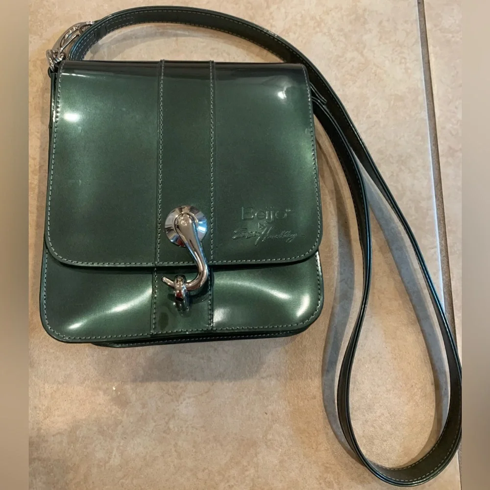 Beijo by Susan Handley Green Purse with Dust Bag - Picture 2 of 5
